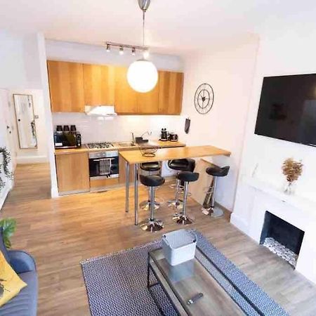 Lovely 2 Bedroom Apartment In Chelsea Sw3 Londra Exterior foto