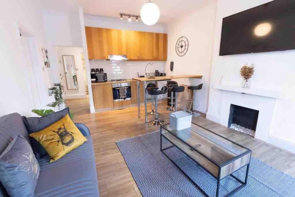 Lovely 2 Bedroom Apartment In Chelsea Sw3 Londra Exterior foto