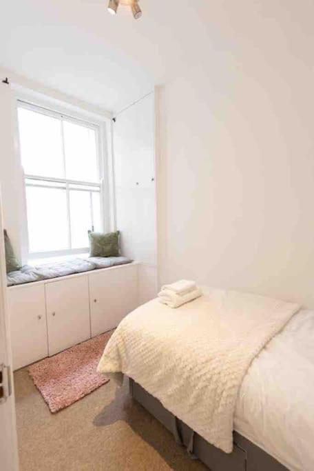Lovely 2 Bedroom Apartment In Chelsea Sw3 Londra Exterior foto
