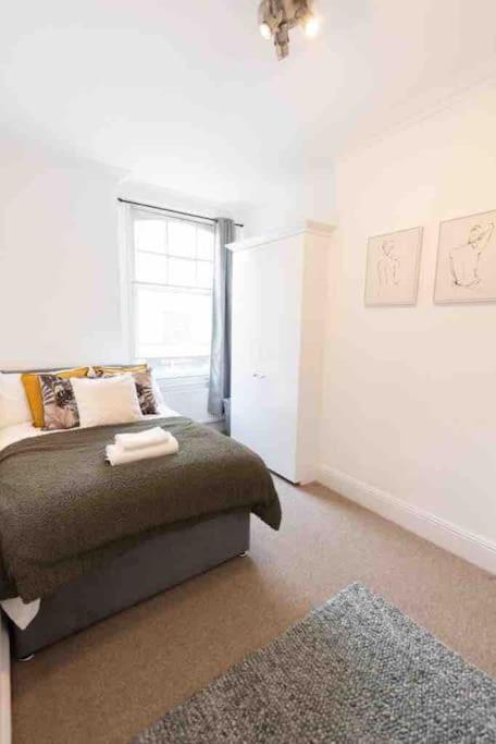 Lovely 2 Bedroom Apartment In Chelsea Sw3 Londra Exterior foto