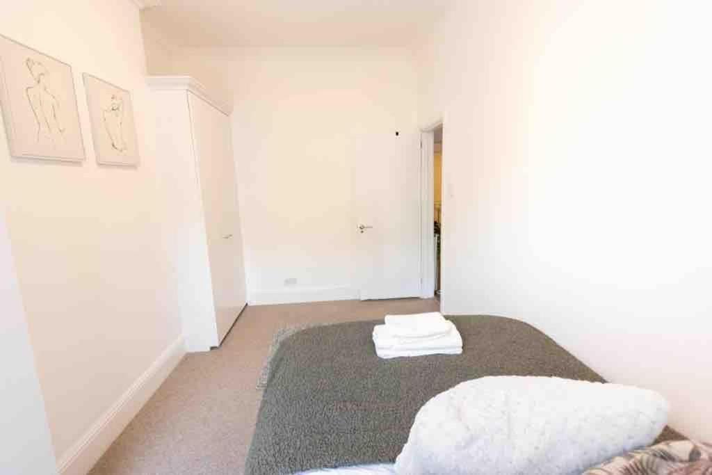 Lovely 2 Bedroom Apartment In Chelsea Sw3 Londra Exterior foto